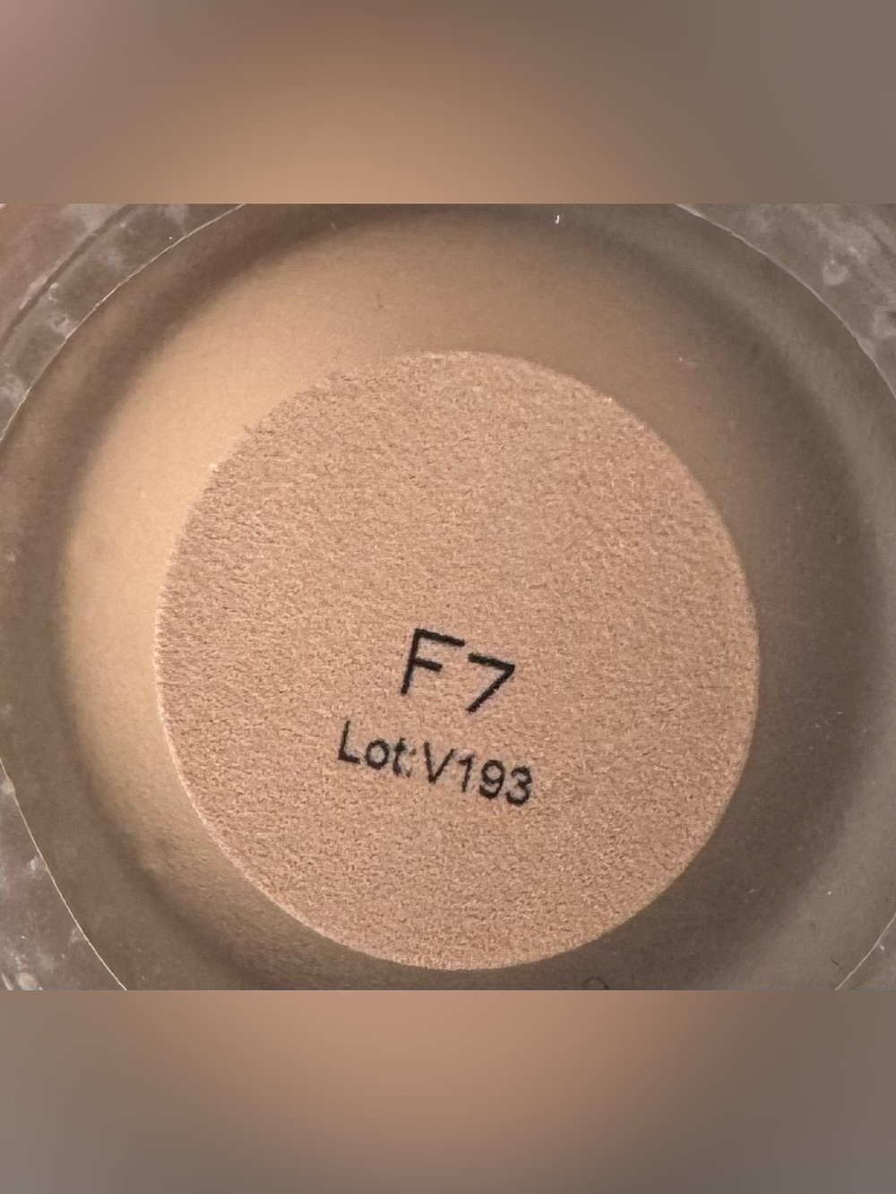 Revolution Conceal & Define Concealer Stick - Beige (F7) - Picture 2 of 2